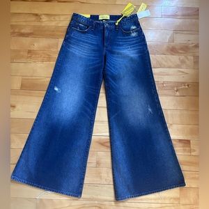 NWT Circus NY Low Rise Wide Jean